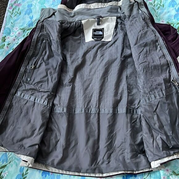 The North Face Jacket - M - Purple Gray - Picture 7 of 16